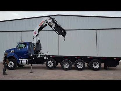 Camión Sterling LT9500 con Grúa Autogru PM 32026LC